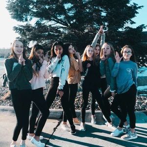 Meet your Posher, Shea